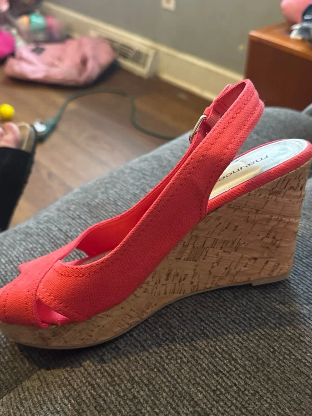 Maurices bright coral